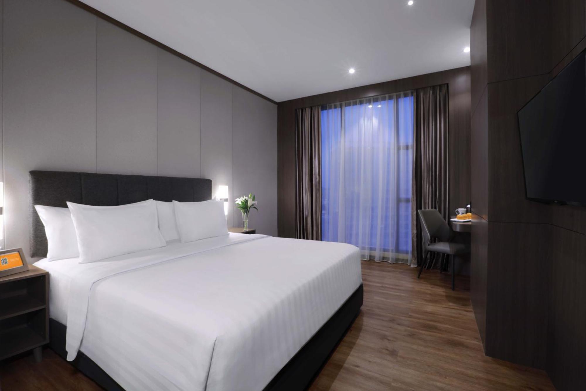 Готель Harper Premier Nagoya Batam Екстер'єр фото