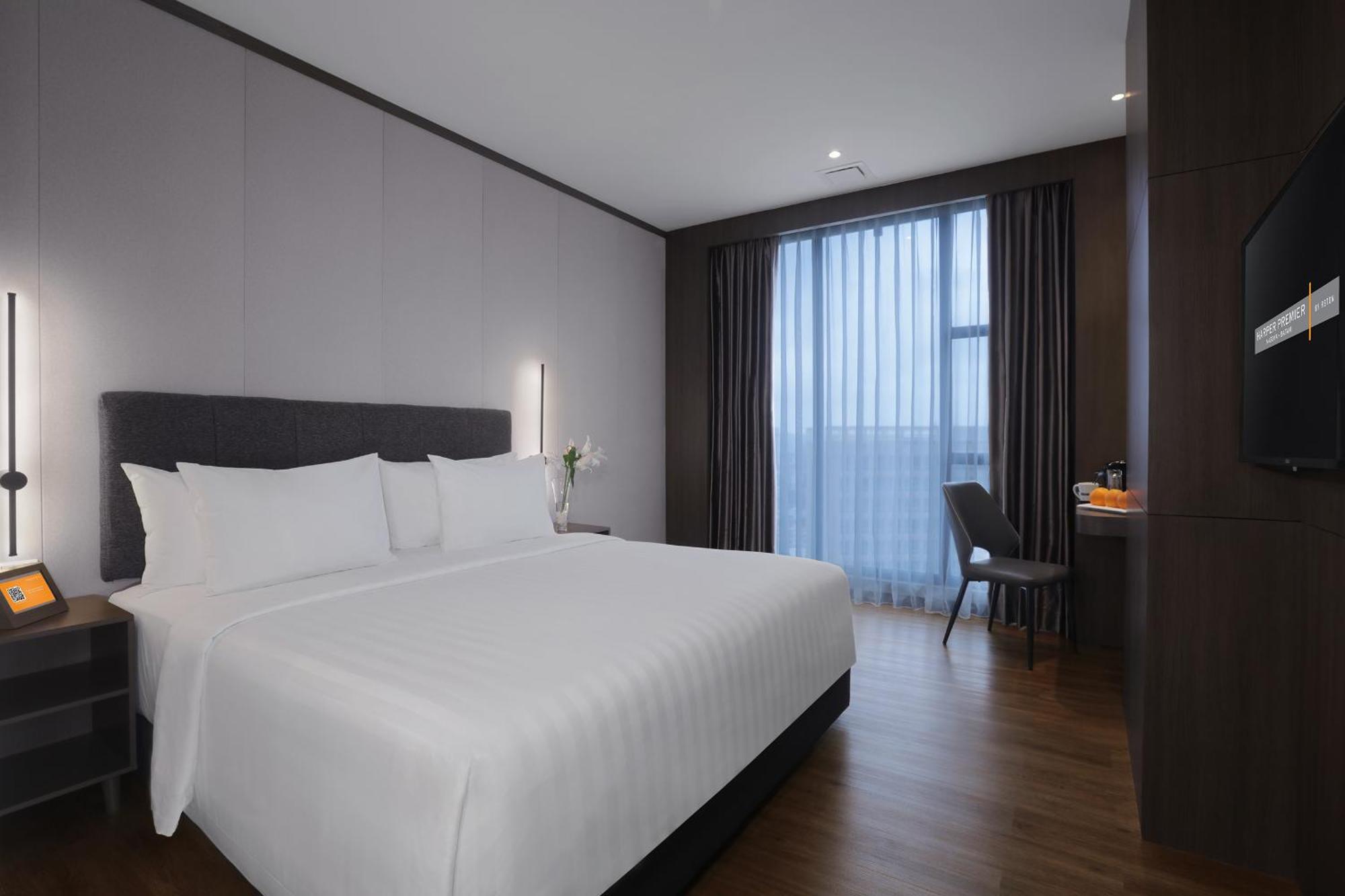 Готель Harper Premier Nagoya Batam Екстер'єр фото