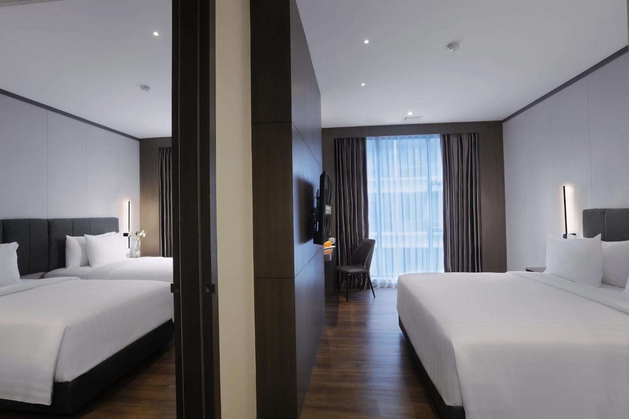 Готель Harper Premier Nagoya Batam Екстер'єр фото
