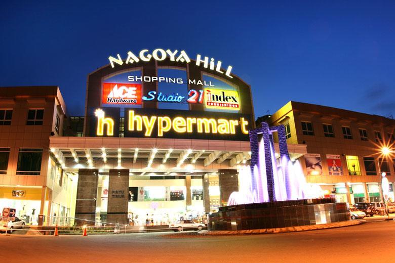 Готель Harper Premier Nagoya Batam Екстер'єр фото